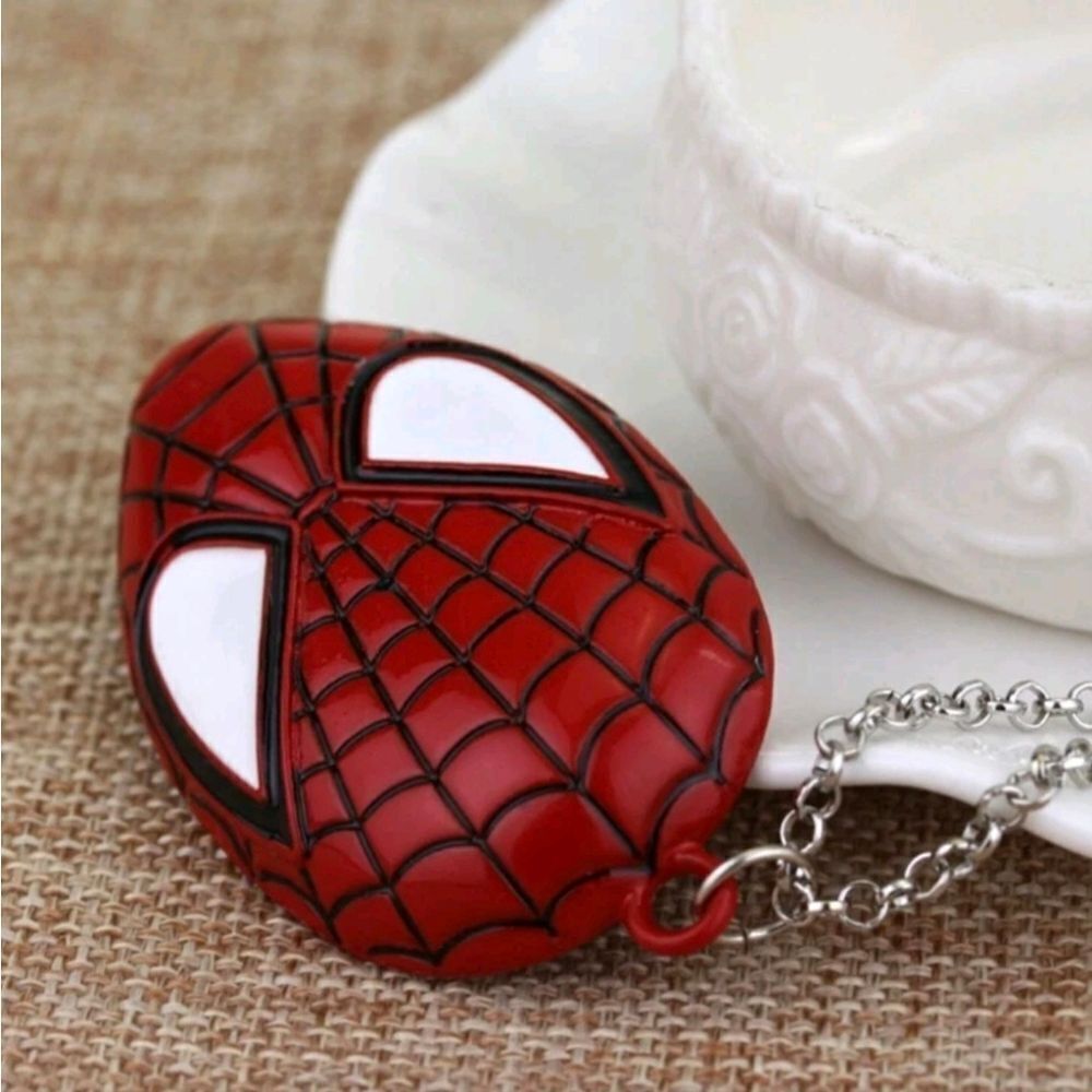 Spiderman Necklace - Picture 3 of 5